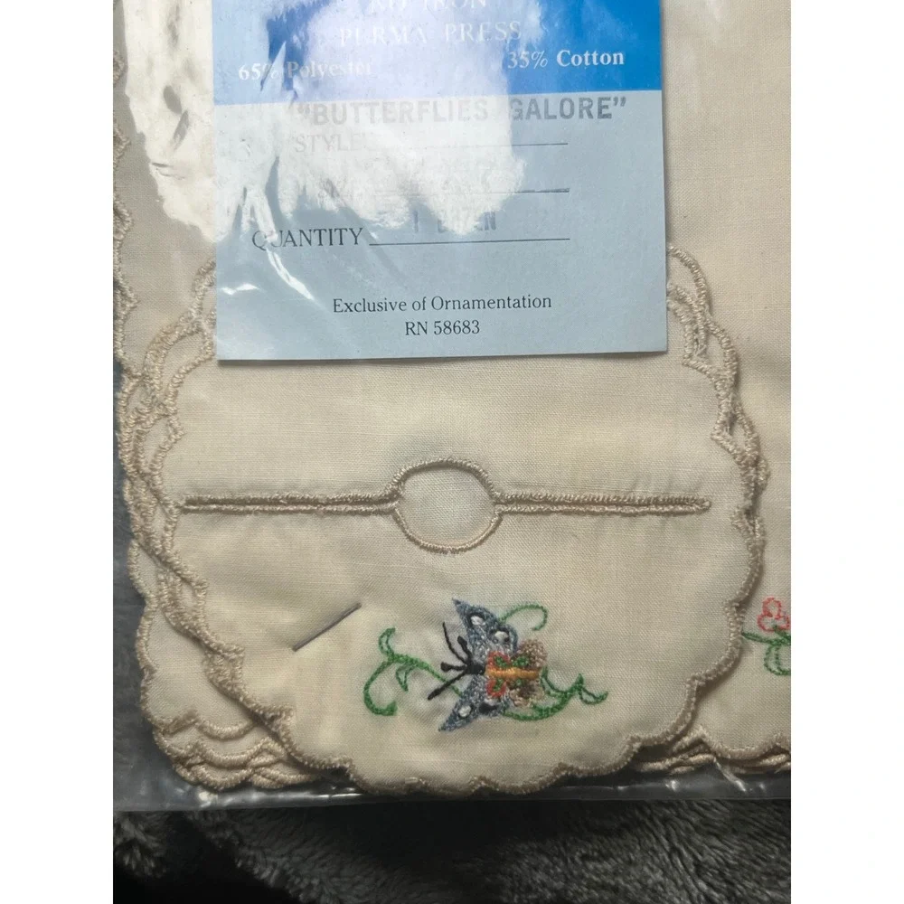Vintage Peacock Embroidered Napkins Butterflies Set 6 & wine‎ 8x8 Scalloped NOS